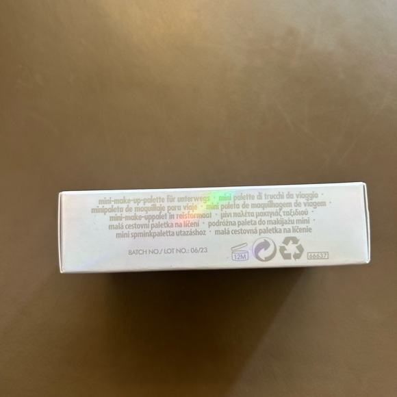 Claire's Daybreak Eyeshadow Palette - Pink, Orange, Gold - Picture 6 of 15